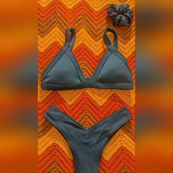 OneOne Bikini - Picture 3 of 12